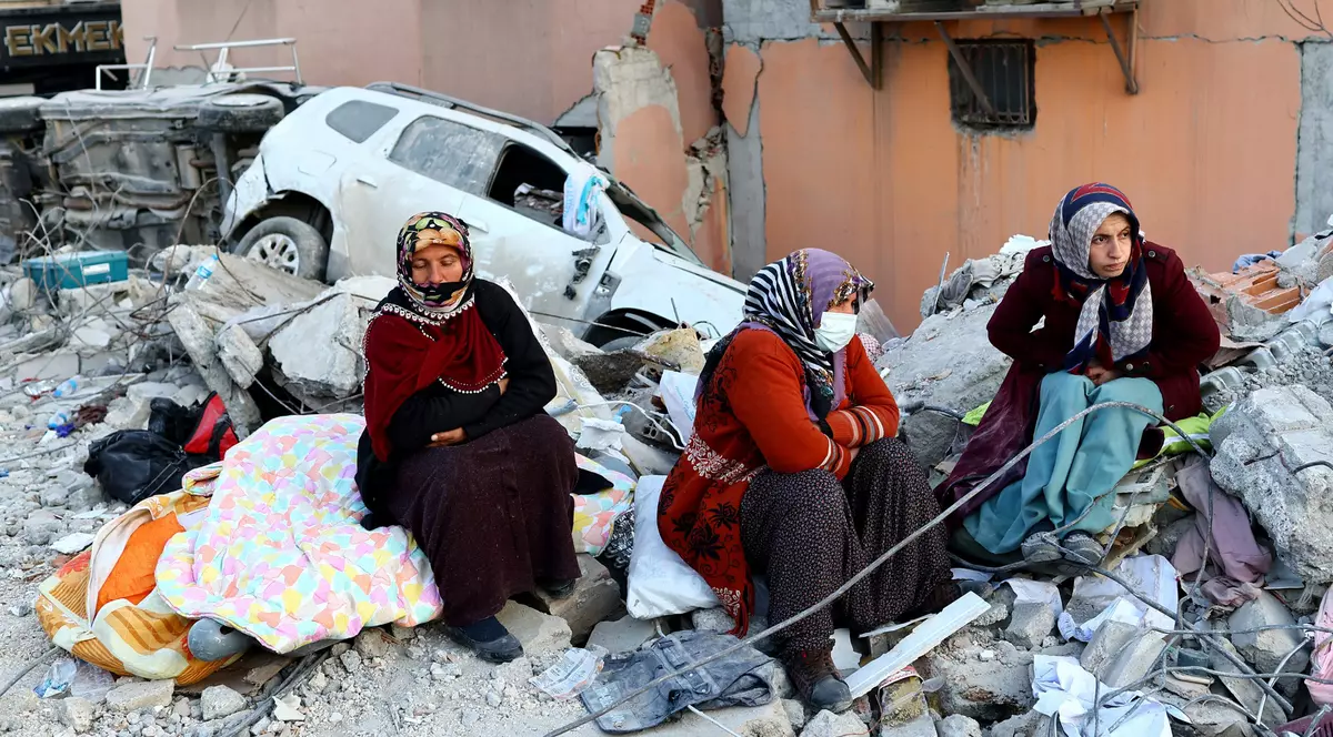 „Nu există corturi, nici ajutor, nimic”. Sirienii se plâng că au fost uitați de comunitatea internațională