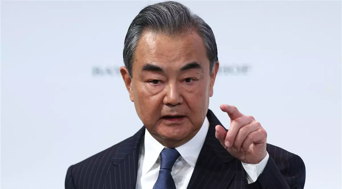 Rusia confirmă vizita celui mai important diplomat al Chinei, în timp ce Zelenski avertizează despre pericolul unui "război mondial"