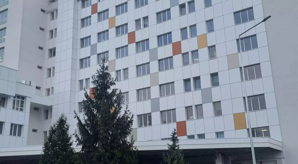 Trei copii din Iaşi au ajuns la spital cu intoxicație acută după ce mama lor a dat cu spray de purici în cameră