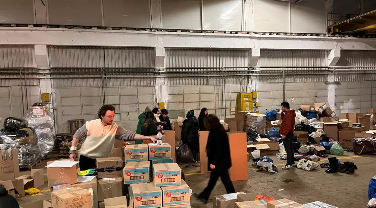 Ambasada Turciei la București, apel pentru donații. Care sunt bunurile de care au nevoie cel mai mult turcii