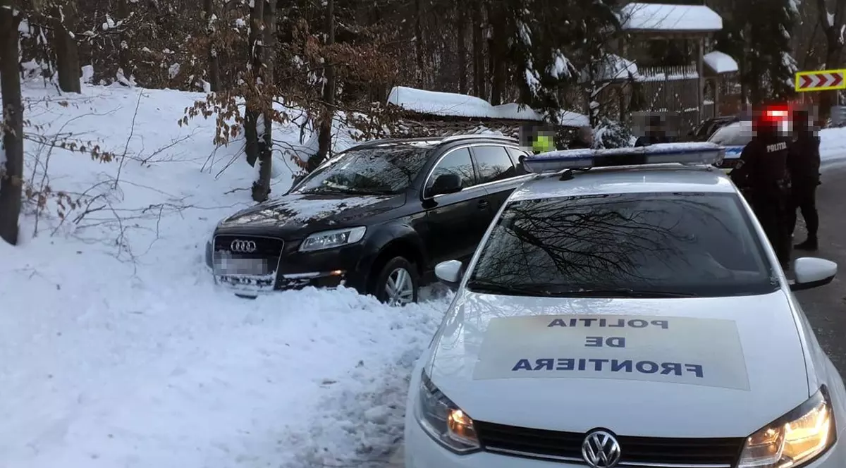 Șofer ucrainean suspectat de contrabandă cu țigări, oprit cu 9 focuri de armă, pe DN 18, în Maramureș