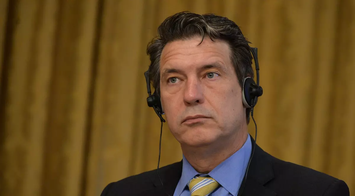 Cine este Mark Davis, șeful BERD pe România și Bulgaria, cel care nu răspunde dacă e de acord ca Euroins să amenințe presa cu procese