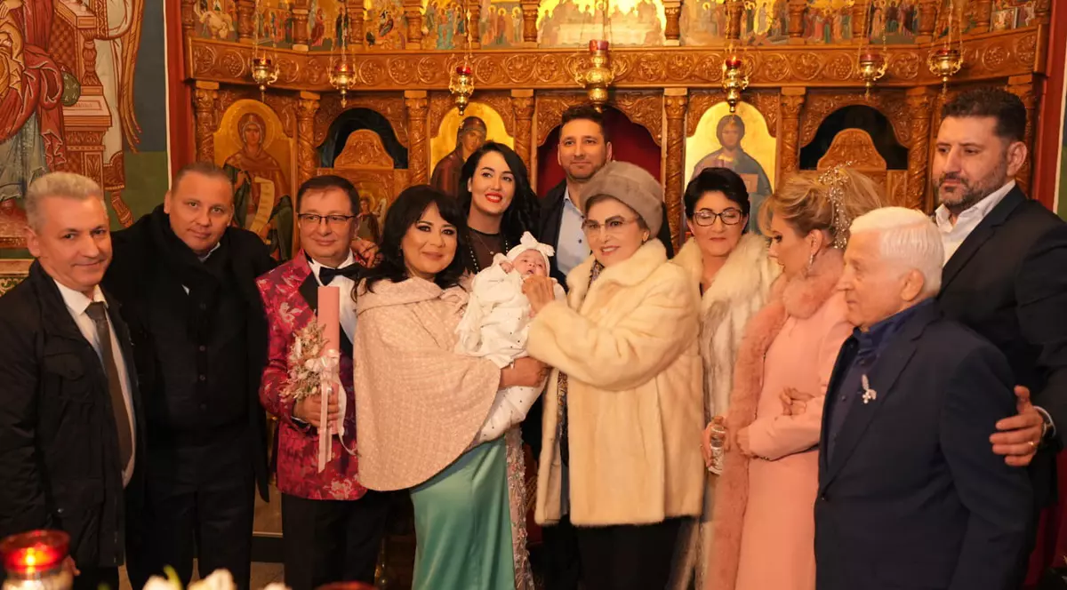 Botez de lux pentru nepoata Irinei Loghin. Peste 200 de invitați au fost prezenți la petrecerea unde artista în vârstă de 83 de ani a recitat o poezie