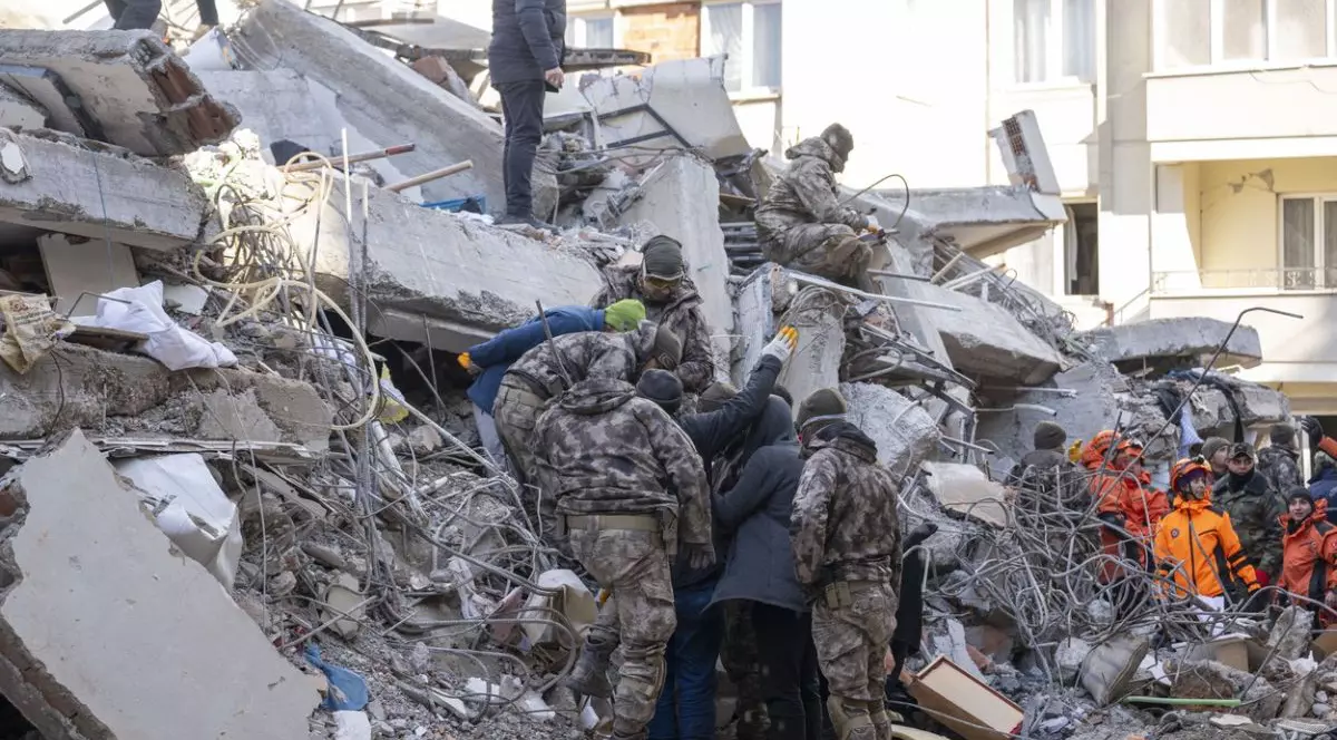 Cutremure în Turcia și Siria. Mii de morți în urma seismelor devastatoare. Cursă contracronometru pentru găsirea supraviețuitorilor