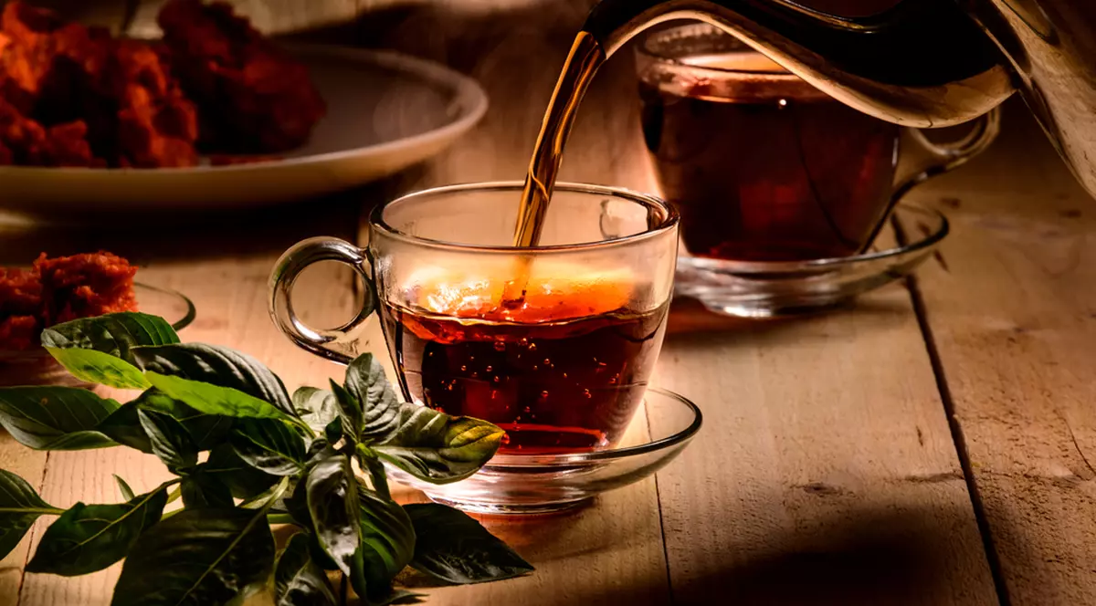 Ceaiul negru. Proprietăți, beneficii, curiozități și administrare