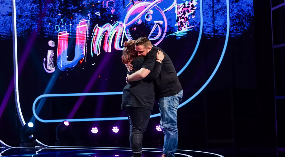 Jurații „iUmor”, impresionați de povestea unei concurente: „Am văzut-o la știri! Mi-era greu să cred că este în fața mea”