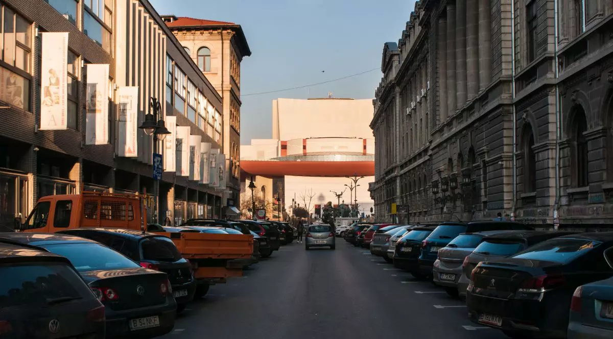 Noi tarife pentru parcare în București intră în vigoare la 1 martie. Dispare tariful diferențiat pe zone