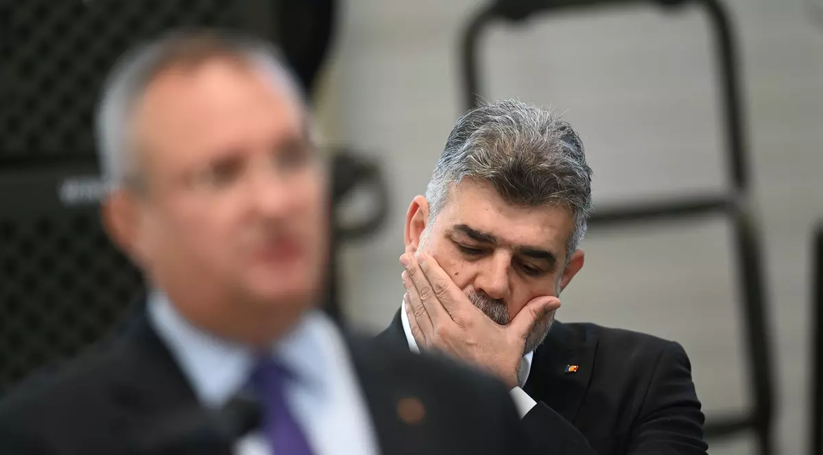 Puțin curaj, domnule Ciolacu! Ce-i lipsește PSD ca să fie cu adevărat un partid de stânga