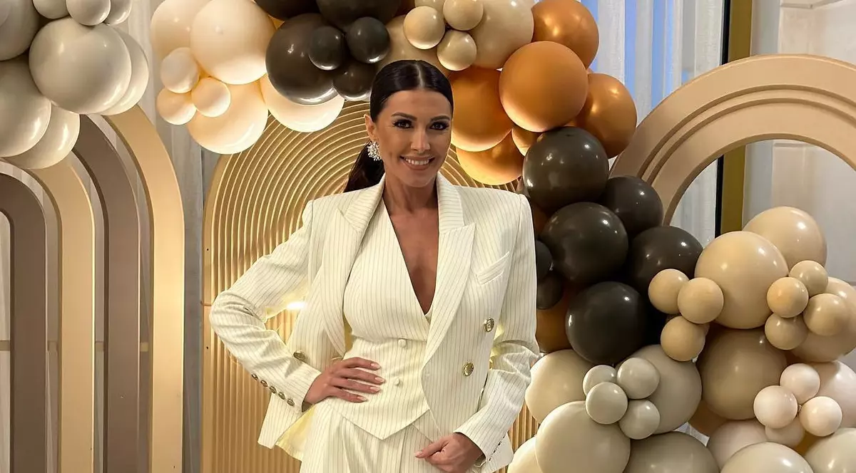 Ilinca Vandici a botezat un băiețel. Fanii i-au pus întrebări după ce Andrei Neacșu nu a apărut alături de ea: „Nașul unde este?”