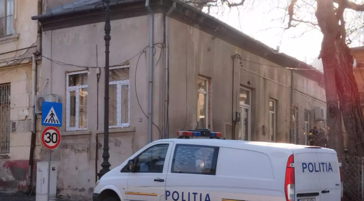 Seif gol, furat de la Primăria Slatina în timpul nopții. Poliția îi caută pe hoți