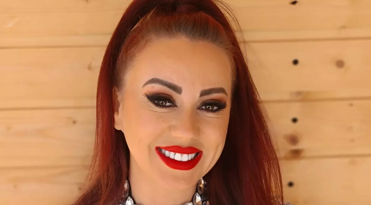 Larisa Drăgulescu