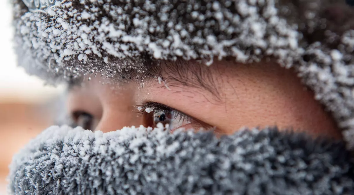 Cum arată un bloc din China, după ce un rezident a uitat ușa deschisă la -40 de grade Celsius - VIDEO