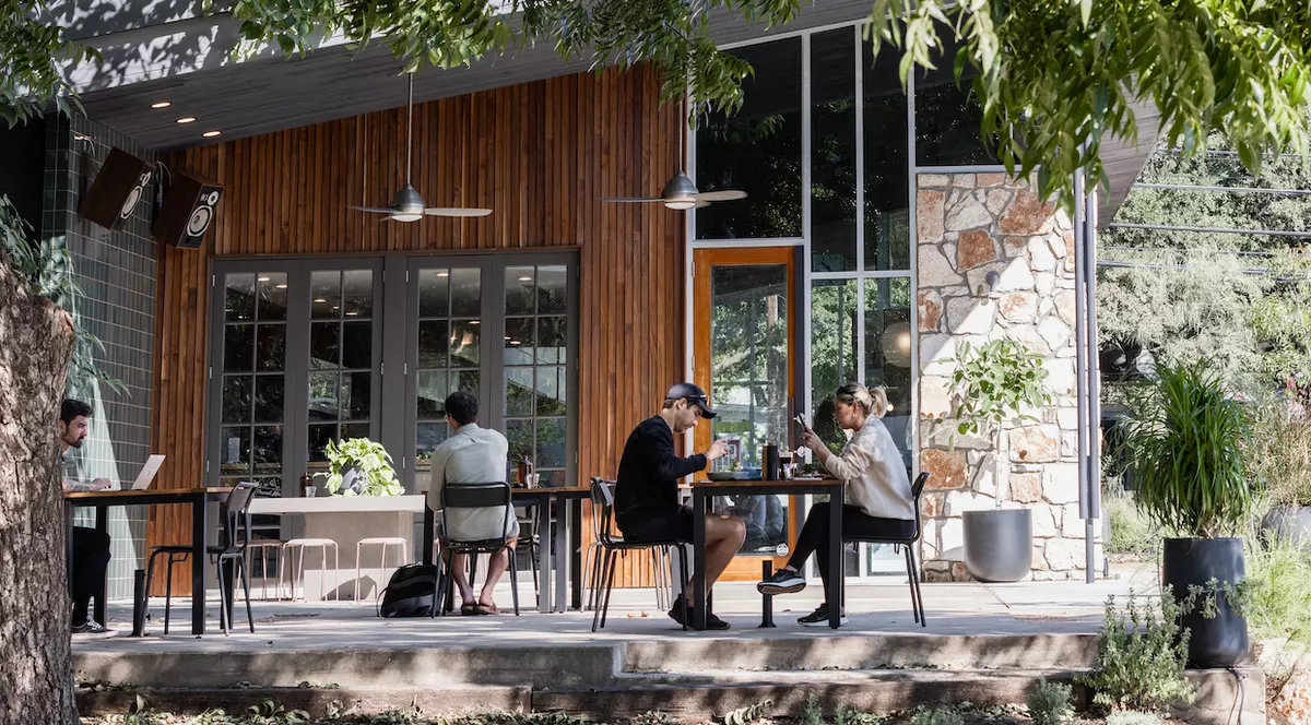 Cea mai scumpă ceașcă de cafea din lume, vândută într-un local din Australia. Cât costă