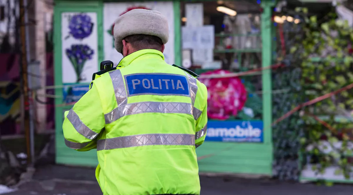 Reducere de pedeapsă pentru polițistul care transmitea informații din dosarul „Șpagă în spitalele COVID”. Ce limbaj codificat foloseau inculpații