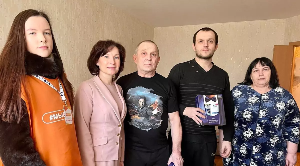 „Oamenii sunt fericiți”. Spumă de ras și șampon, oferite dreptul ajutor familiilor soldaților ruși decedați în război