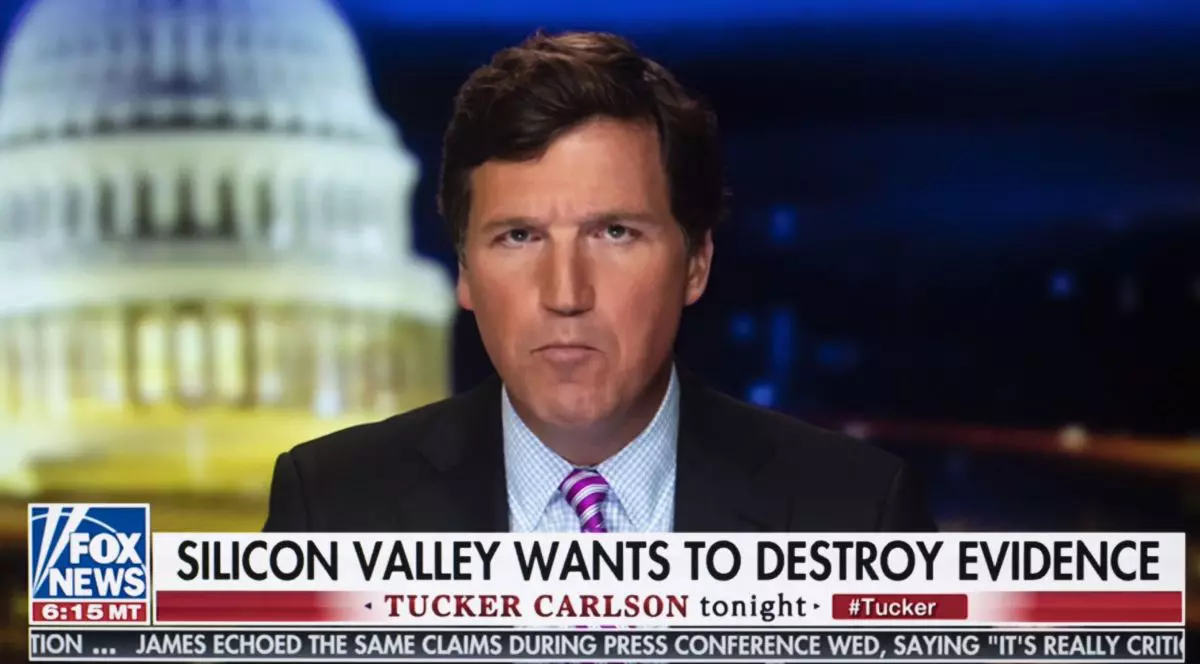 Vedetele Fox News, acuzate că promovau teoria trumpistă a fraudei electorale, deși în privat  admiteau că nu cred în ea: „E o nebunie!”