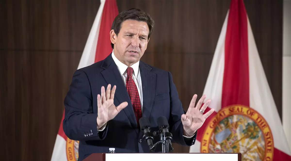 Ucraina îl invită pe Ron DeSantis să vină să vadă invazia rusă, după ce guvernatorul Floridei a spus că războiul este doar „o dispută teritorială”