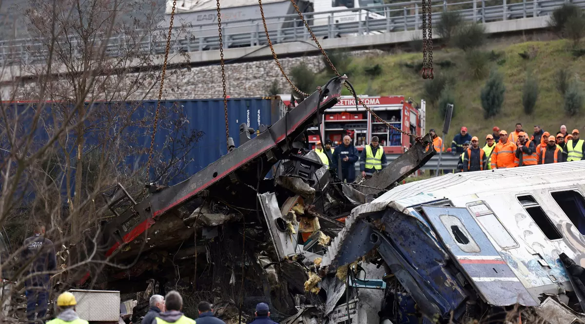 Ministrul transporturilor din Grecia a demisionat ca urmare a accidentului feroviar: „Aceasta se numește responsabilitate politică”