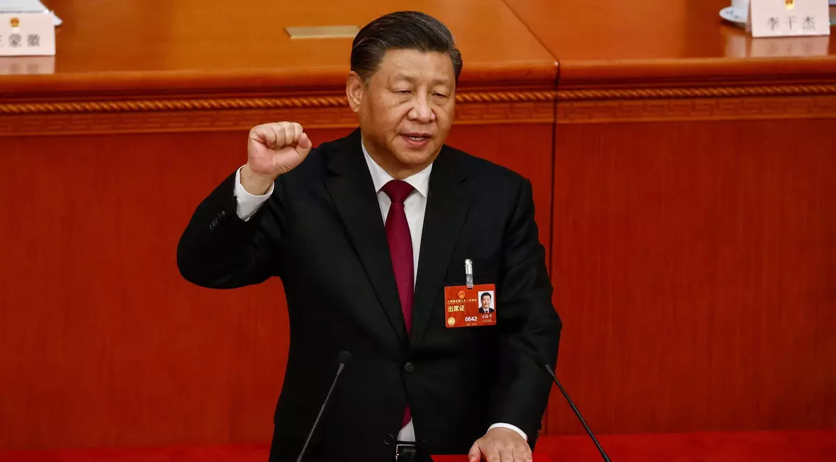 Xi Jinping a primit al treilea mandat de președinte al Chinei, printr-un vot formal, în unanimitate
