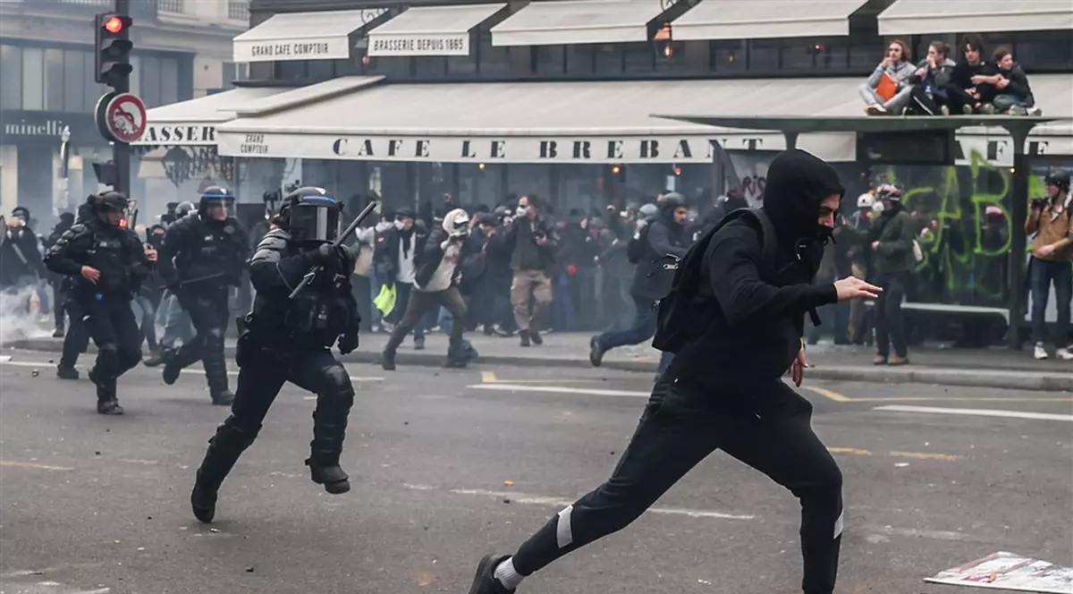 Comisarul pentru drepturile omului al Consiliului Europei, mesaj pentru Franţa: Utilizarea excesivă a forţei nu a fost justificată