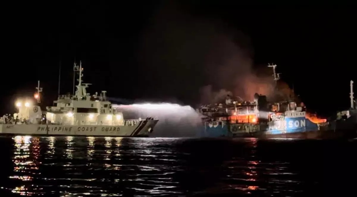 Cel puțin 31 persoane au fost ucise de un incendiu pe un feribot din Filipine