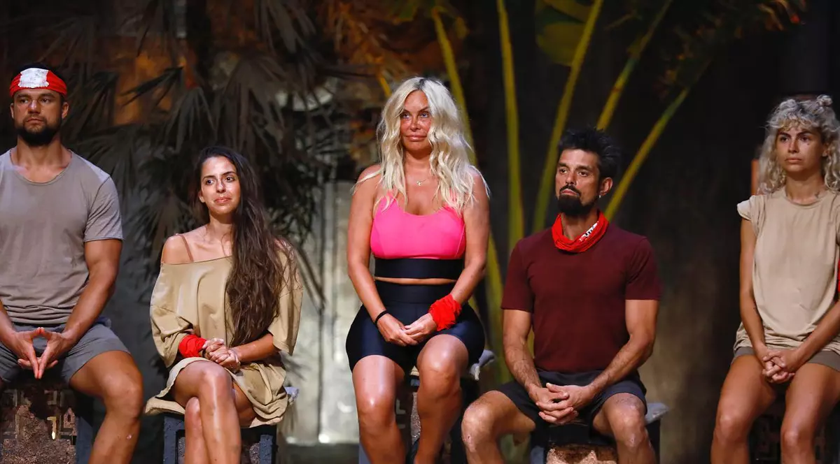 Vica Blochina rupe tăcerea după eliminarea lui DOC de la „Survivor România”. „Ada provoacă. Ea chiar umblă dezbrăcată”
