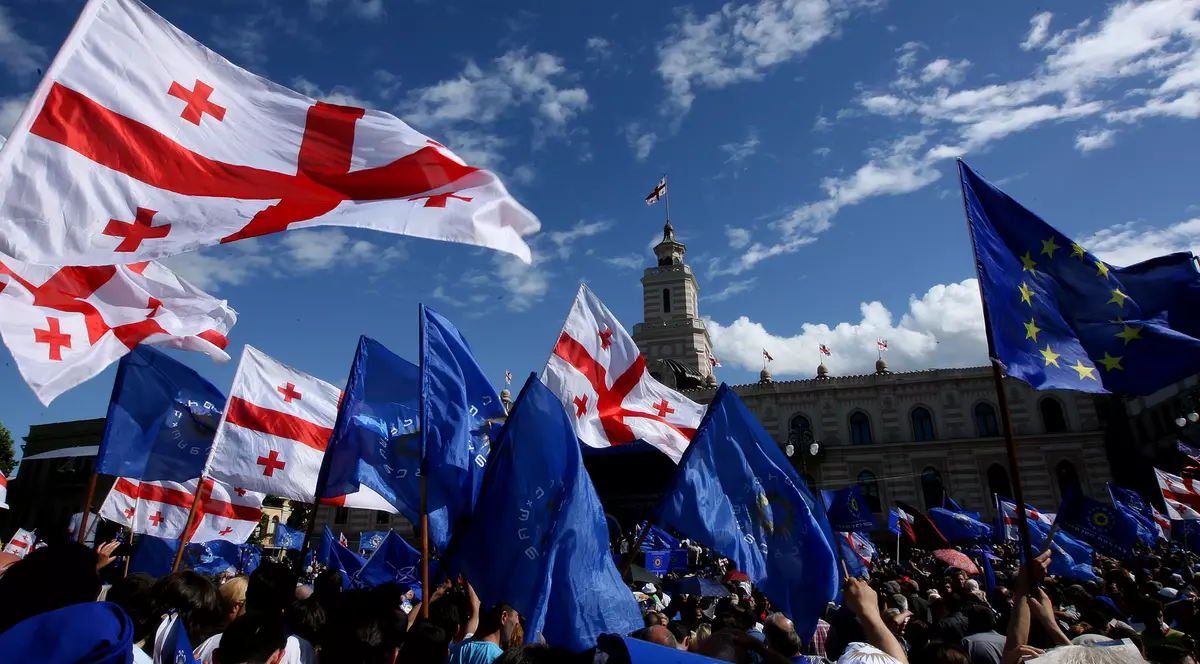 INTERVIU. Ce se întâmplă, de fapt, în Georgia, țara „condusă de un oligarh” unde oamenii au ieșit violent în stradă: „Puterea de aici nu este nici pro-Kremlin și nici pro-UE, ci pro-bani”