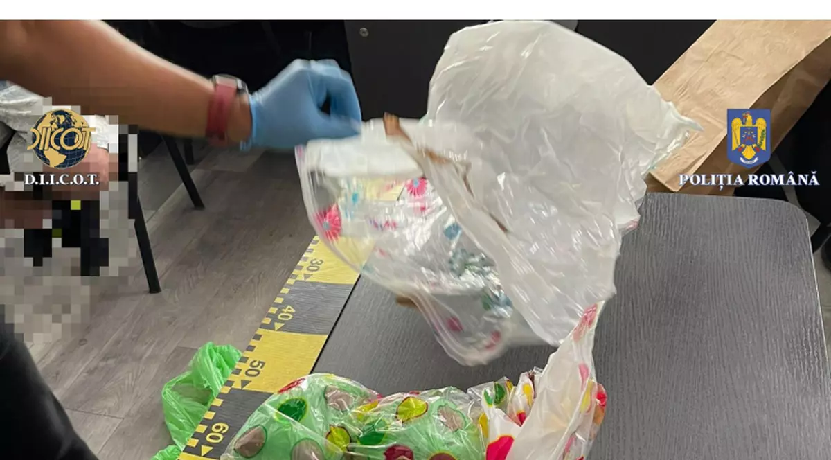 Minoră din Suceava, constrânsă de dealeri să întrețină relații sexuale în schimbul dozelor de care era dependentă