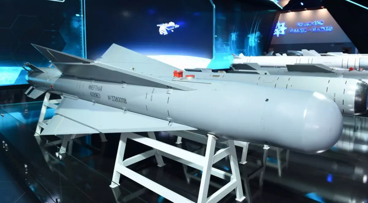 Forțele aeriene ucrainene confirmă că rușii folosesc noi bombe ghidate și cer avioane moderne de luptă pentru a le contracara