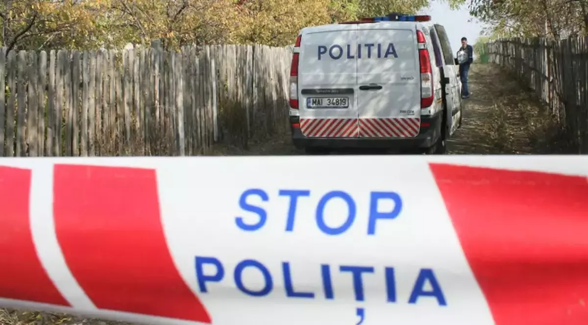 VIDEO Un bebeluș a fost abandonat pe un câmp, la marginea unui sat din Sibiu. Mama, găsită de autorități, nu și-a recunoscut, inițial, copilul