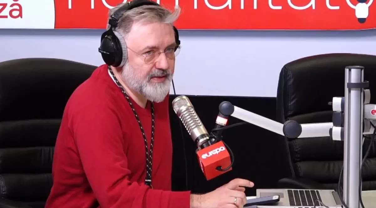 Cătălin Striblea, în timpul emisiunii de la Europa FM