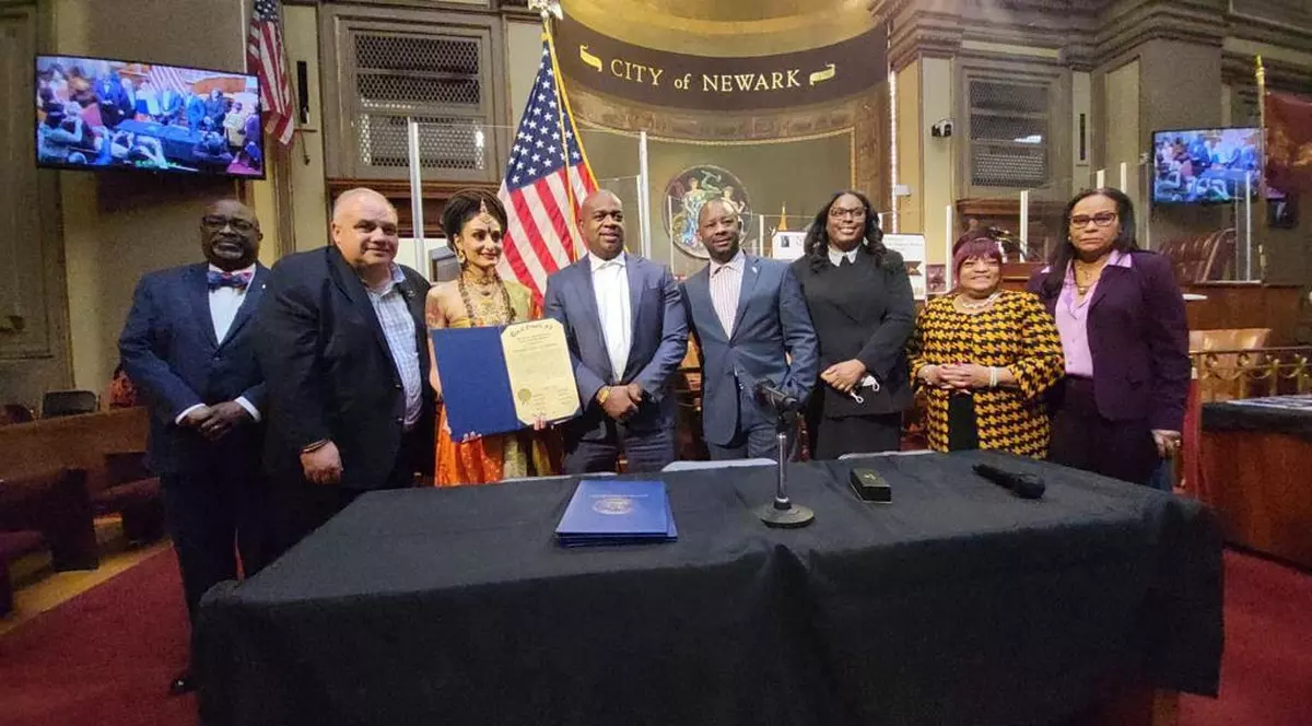 Primarul orașului american Newark a semnat un parteneriat cu o națiune care nu există: „Data viitoare, încercați Google”