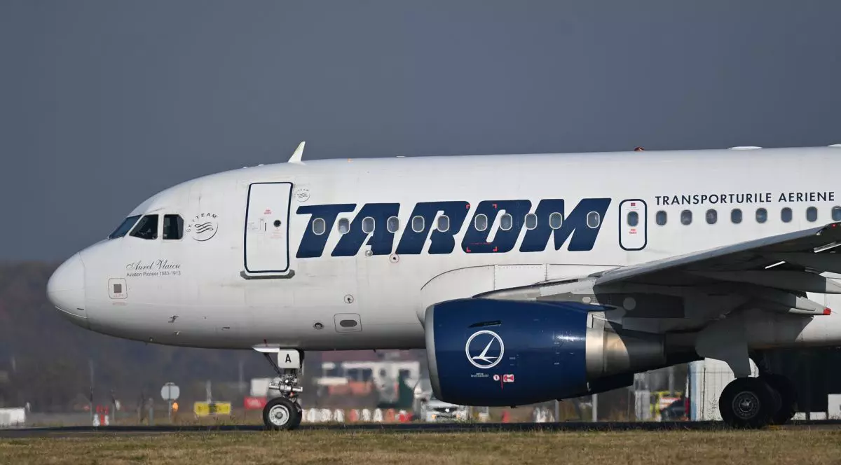 Aeronavă TAROM, aterizare de urgență la Otopeni, după ce pilotului i s-a făcut rău la manșă