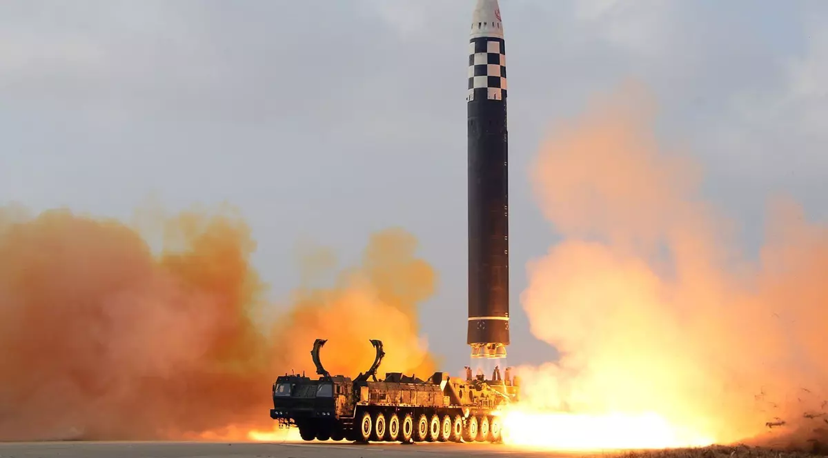 Coreea de Nord a tras o rachetă balistică intercontinentală spre Marea Japoniei