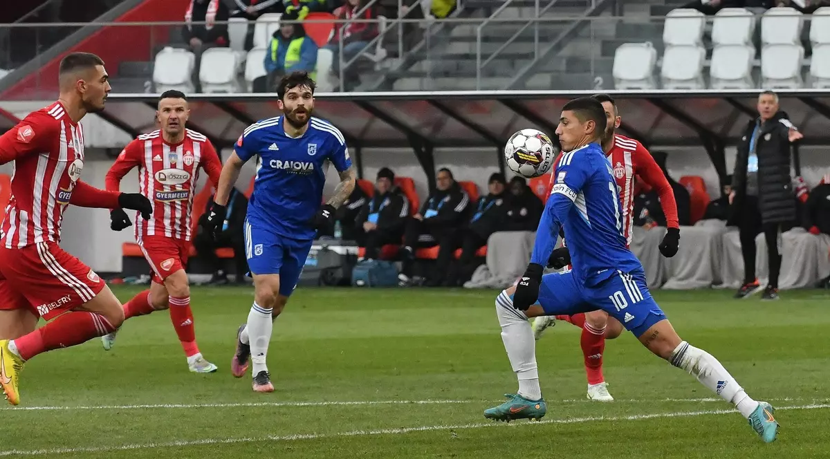 Meciul Sepsi Sf. Gheorghe - FCU Craiova, abandonat din cauza scandărilor xenofobe ale suporterilor olteni, se va rejuca pe 16 martie