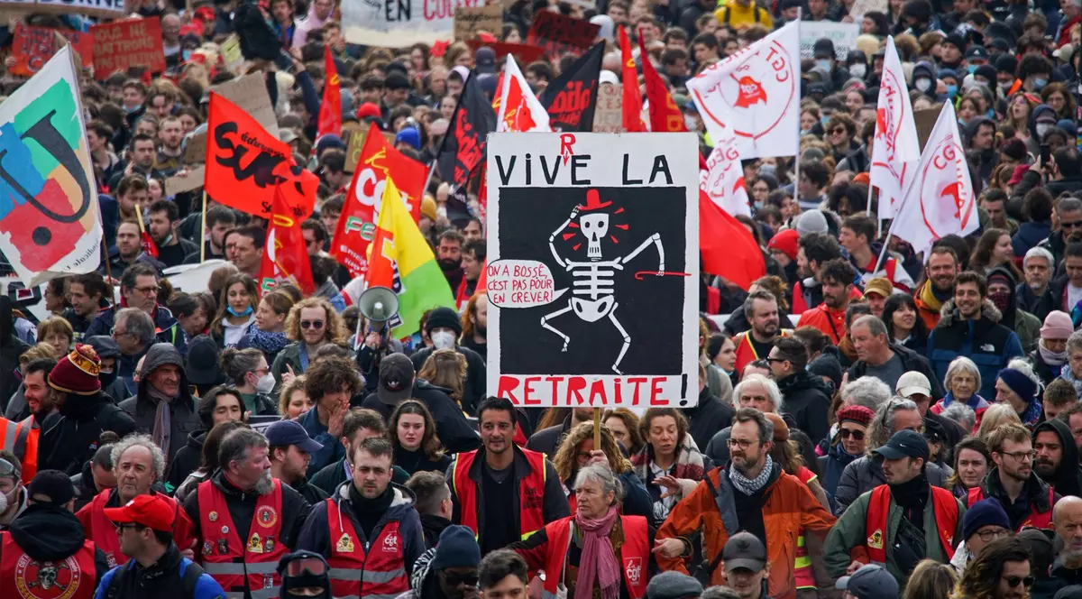 Reacția unei românce stabilite în Franța, după protestele care au zguduit Hexagonul: „Mereu i-am admirat că-și cer drepturile. Asta face o nație puternică"