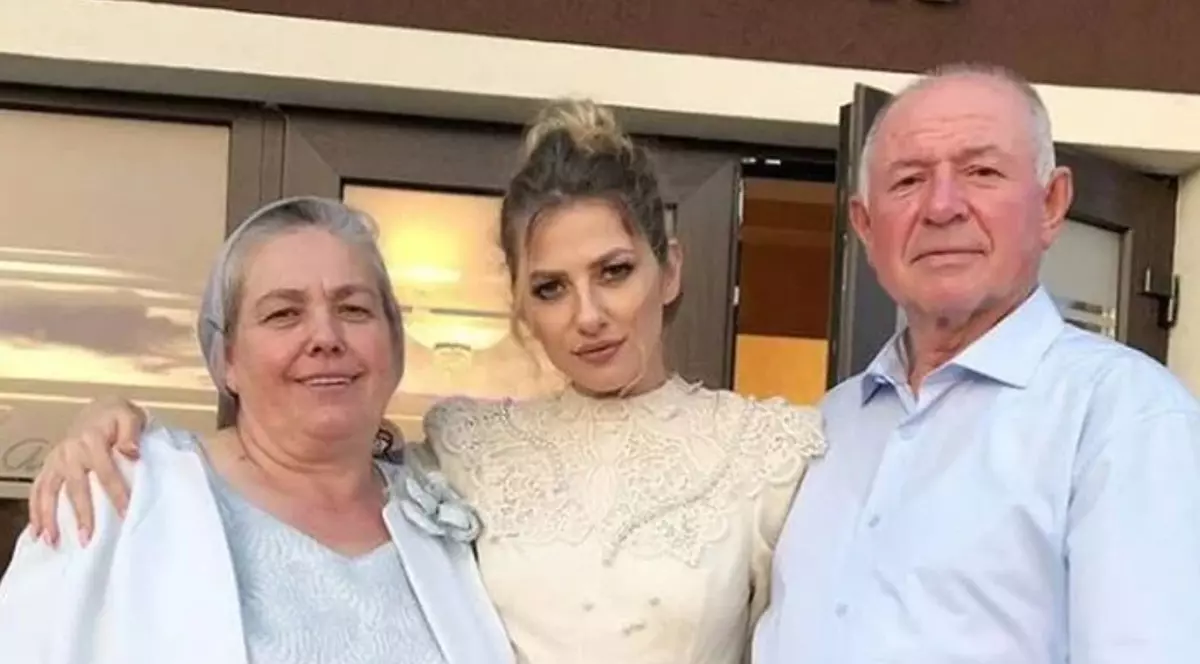 Ce i-a spus Lidia Buble mamei sale în direct, la TV: „Pacea Domnului, mami! Ești la televizor”. Rahela a născut 11 copii