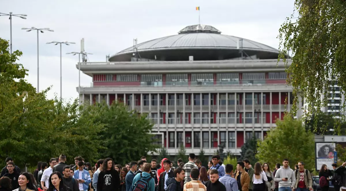 Profesor universitar de la Politehnică, reținut de DNA după ce i-a cerut mită jumătate din indemnizație unui angajat