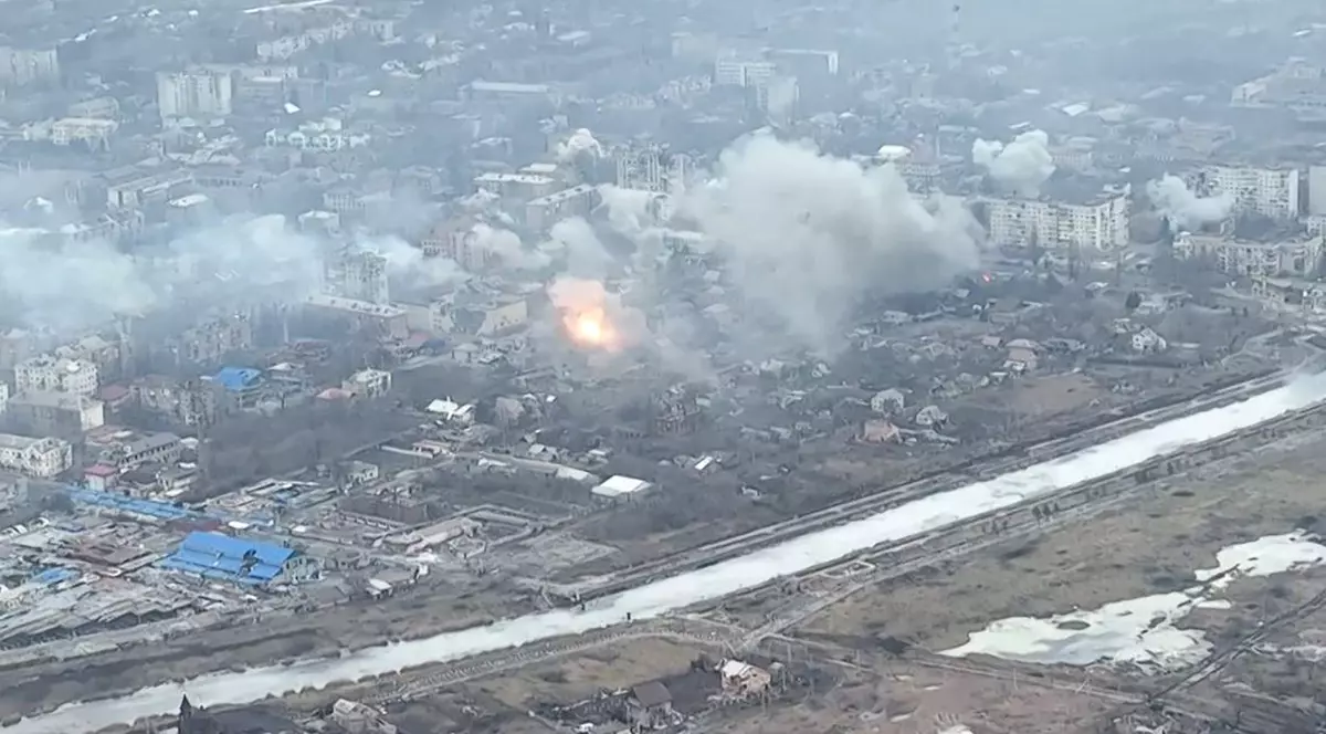 Război în Ucraina, ziua 372 | Rușii continuă ofensiva în sectorul de la Bahmut, oraș în care au rămas încă 5.000 de oameni