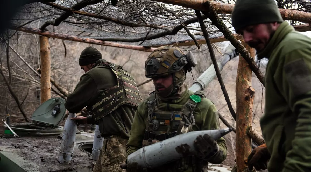 Război în Ucraina, ziua 371 | Rusia avansează la Bahmut. Explozii auzite în Crimeea