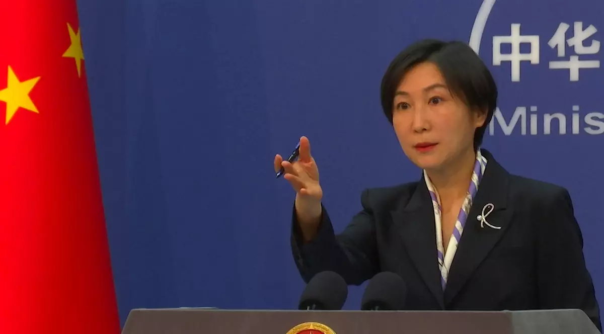 Reacția Chinei după afirmațiile directorului FBI privind originea COVID: „Îndemnăm SUA să respecte știința”