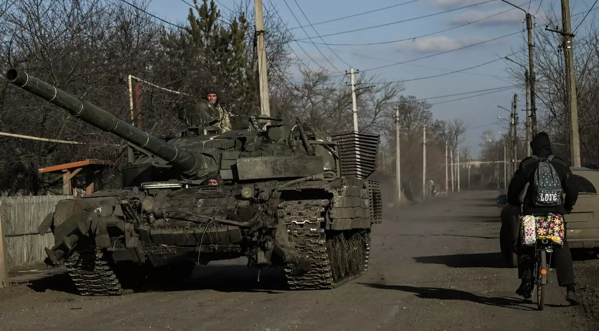 Luptele intense pentru orașul Bahmut continuă, în timp ce Evgheni Prigojin lansează un avertisment fără precedent la adresa Moscovei