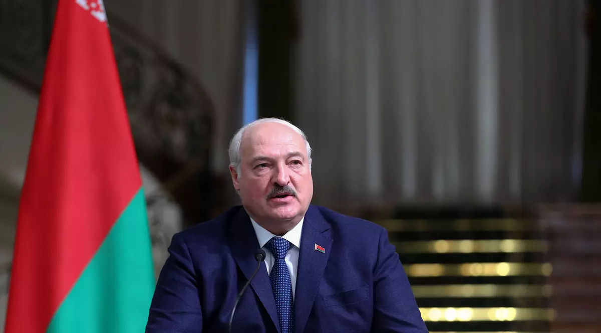 „Va fi o lecție pentru întreaga planetă”. Amenințarea lui Lukașenko, după ce Londra a anunțat că trimite muniție cu uraniu în Ucraina