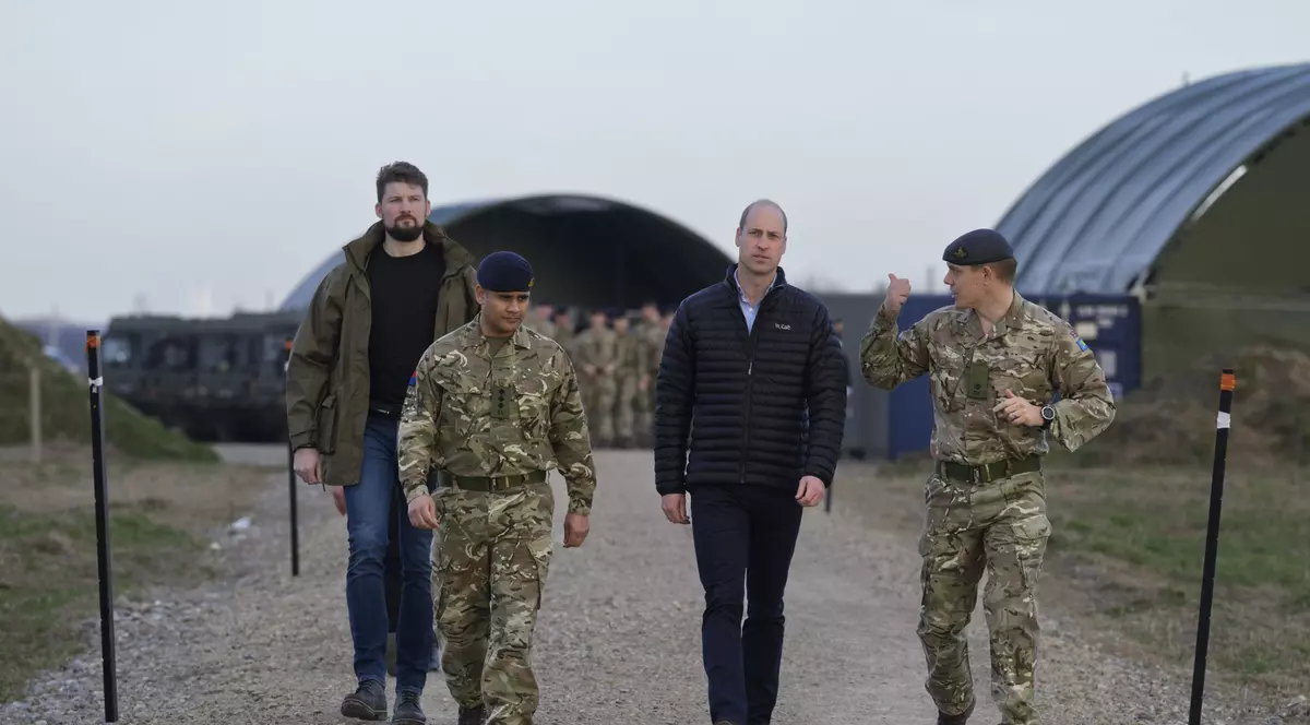 Prinţul William, vizită-surpriză în Polonia, pentru a mulțumi trupelor implicate în sprijinul acordat Ucrainei