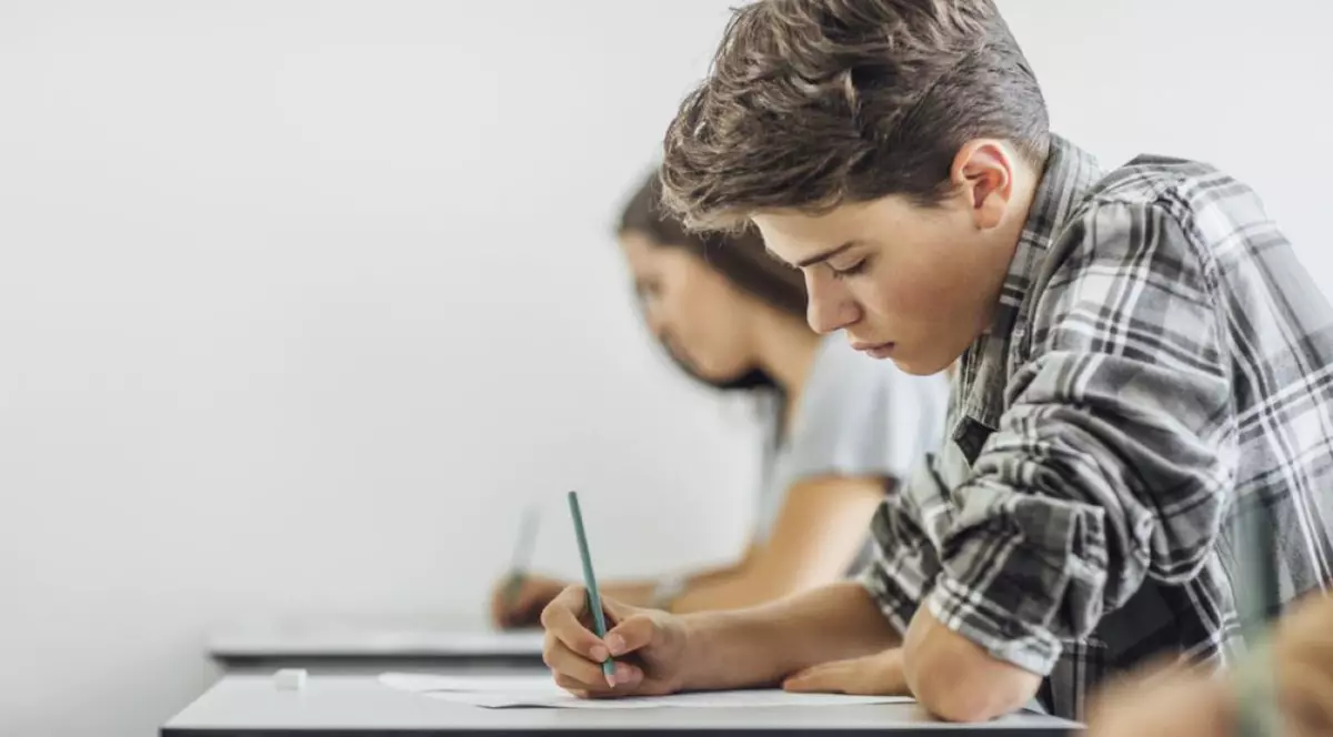 Simulare bacalaureat 2024. Limba română, prima probă a elevilor de clasa XII-a