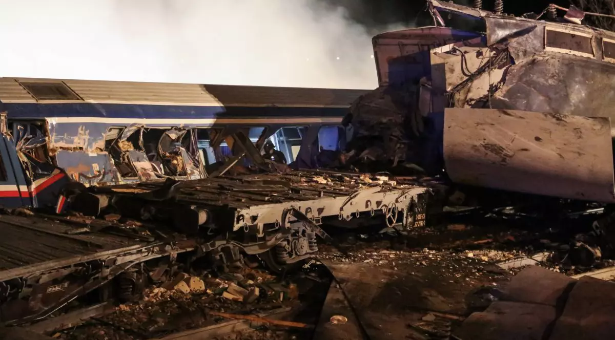Șeful gării din orașul Larissa a fost arestat după tragedia feroviară din Grecia