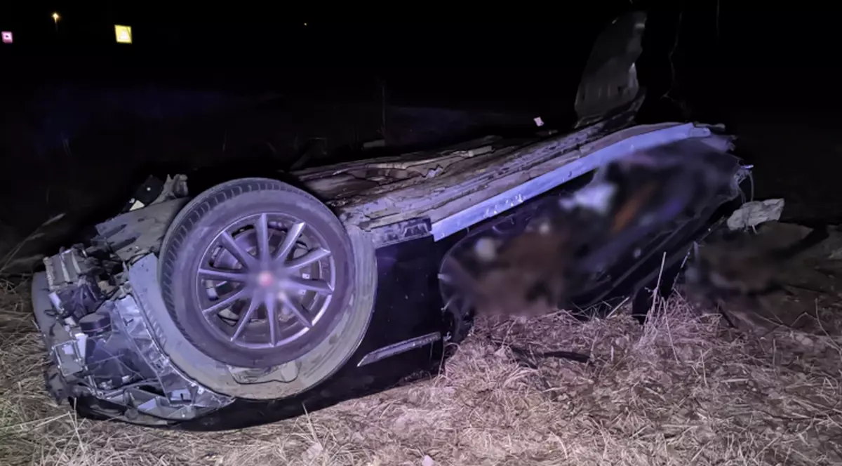 O femeie și-a căutat cu aplicația de pe telefonul mobil soțul care nu mai venea de la cumpărături și l-a găsit mort în Jaguarul răsturnat, în Ungaria