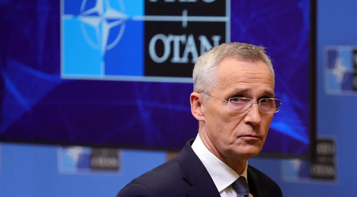 Șeful NATO salută planul de pace al preşedintelui Zelenski, dar avertizează că Putin se pregătește pentru „mai mult război”