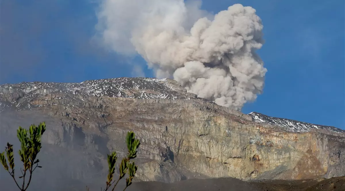 Pericol de erupție vulcanică în Columbia. Sute de familii au fost evacuate