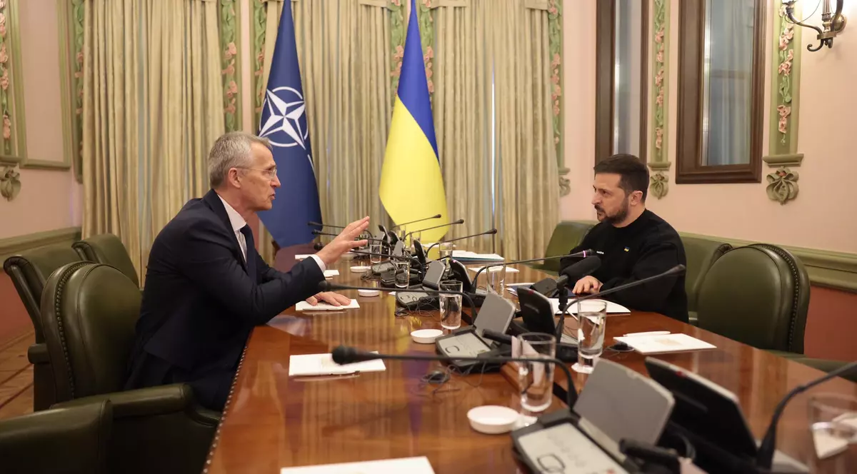 Jens Stoltenberg, la Kiev: „Viitorul Ucrainei este în NATO”. Zelenski a cerut ca Ucraina să fie admisă la reuniunea din iulie